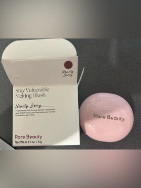 Rare Beauty Stay Vulnerable Melting Blush!!!